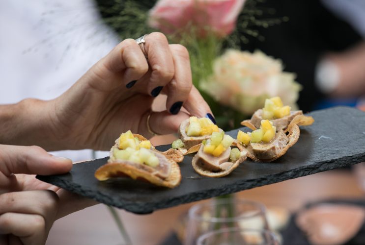 Tish Bar & Restaurant