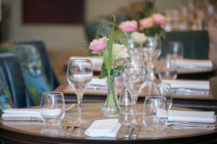 Tish Bar & Restaurant