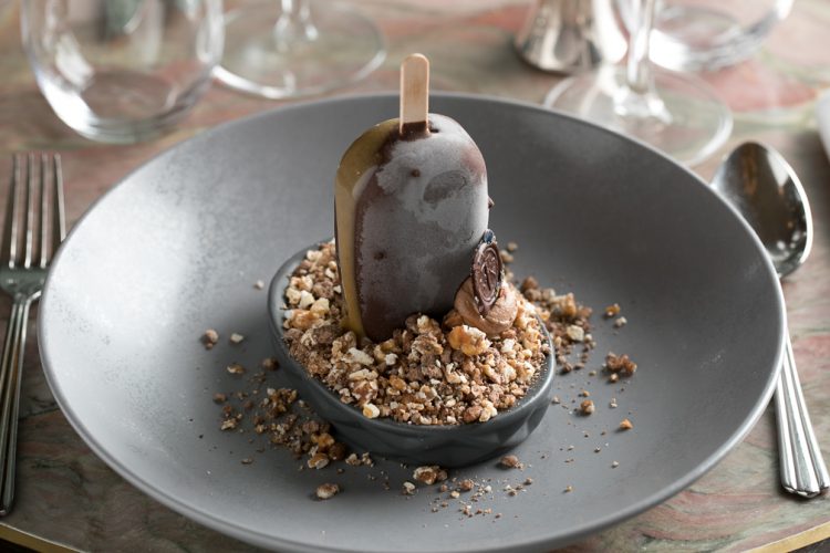 Tish Bar & Restaurant