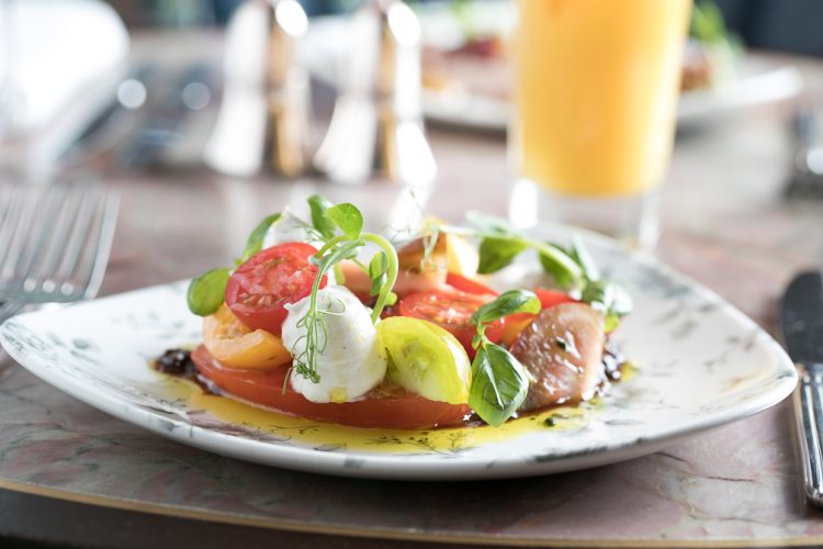 Tish Bar & Restaurant