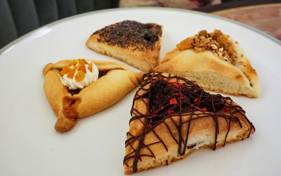 Tish Bar & Restaurant